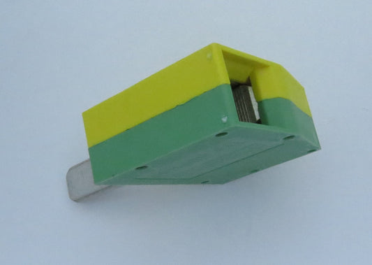 Terminal Block Bolt/Screw Clamp - 1 Position Wire Entry 90� to Panel Green, Yellow 150A